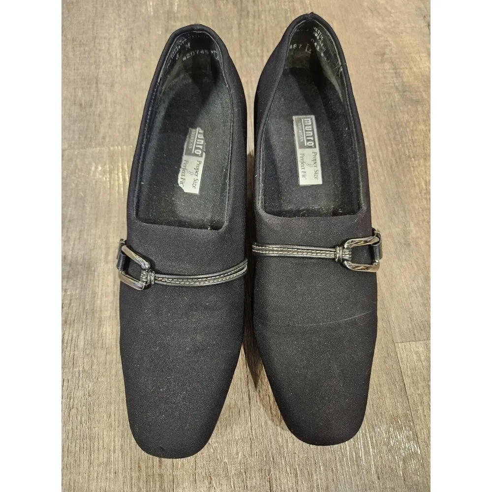 Munro American Womens slip on shoes size‎ 6m made in USA